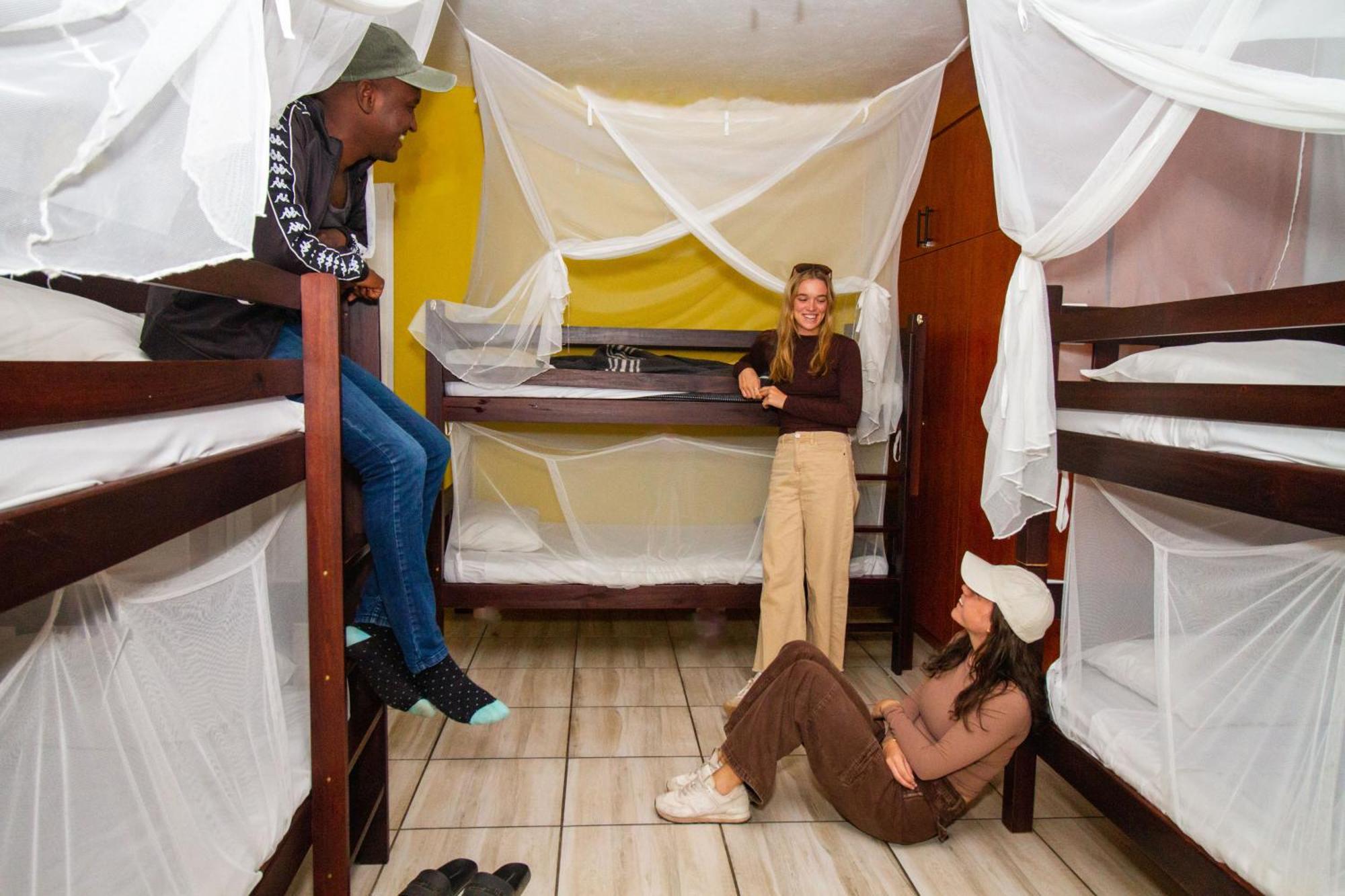 Kruger Park Hostel Marloth Park Eksteriør billede