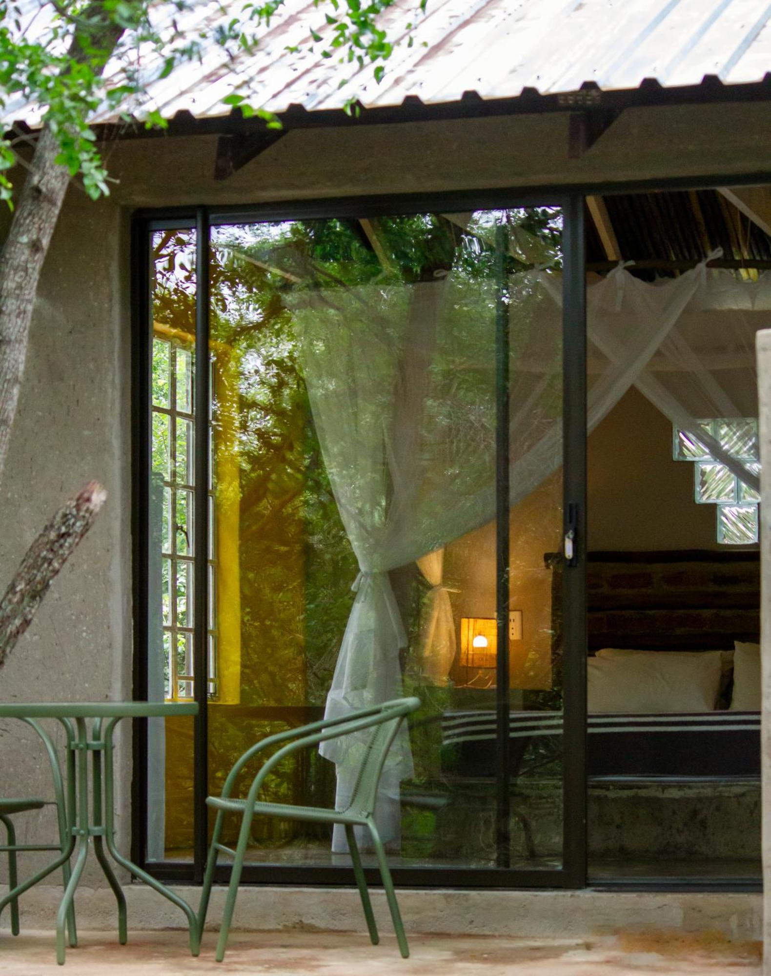 Kruger Park Hostel Marloth Park Eksteriør billede